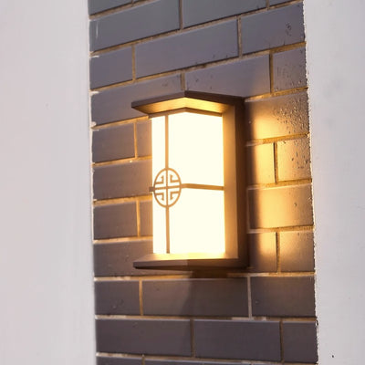 Modern Industrial Cuboid Aluminum Acrylic LED Waterproof Outdoor Wall Sconce Lamp For Outdoor Patio