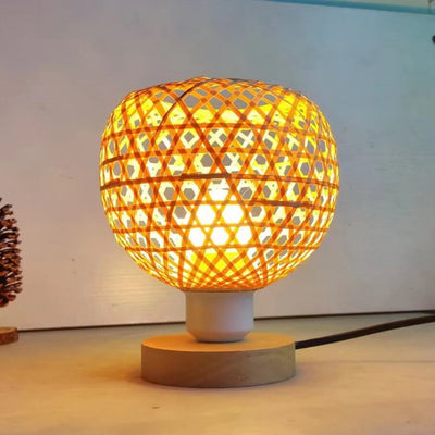 Traditional Chinese Bamboo Weaving Wood Cage Shape 1-Light Table Lamp For Study