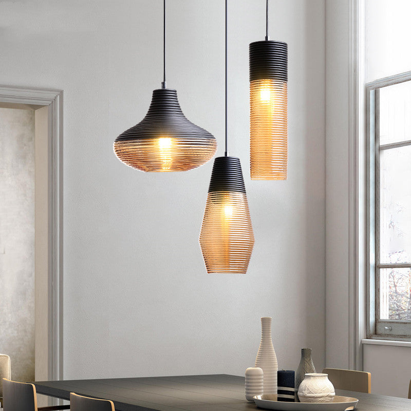 Luminaire suspendu contemporain à 1 lumière en verre et fer ovale à cylindre scandinave pour le salon 