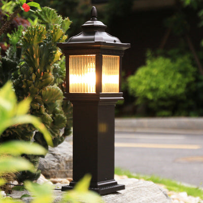 Traditional Chinese Waterproof Palace Roof Rectangular Pillar Aluminum Glass 1-Light Outdoor Lawn Landscape Light For Garden