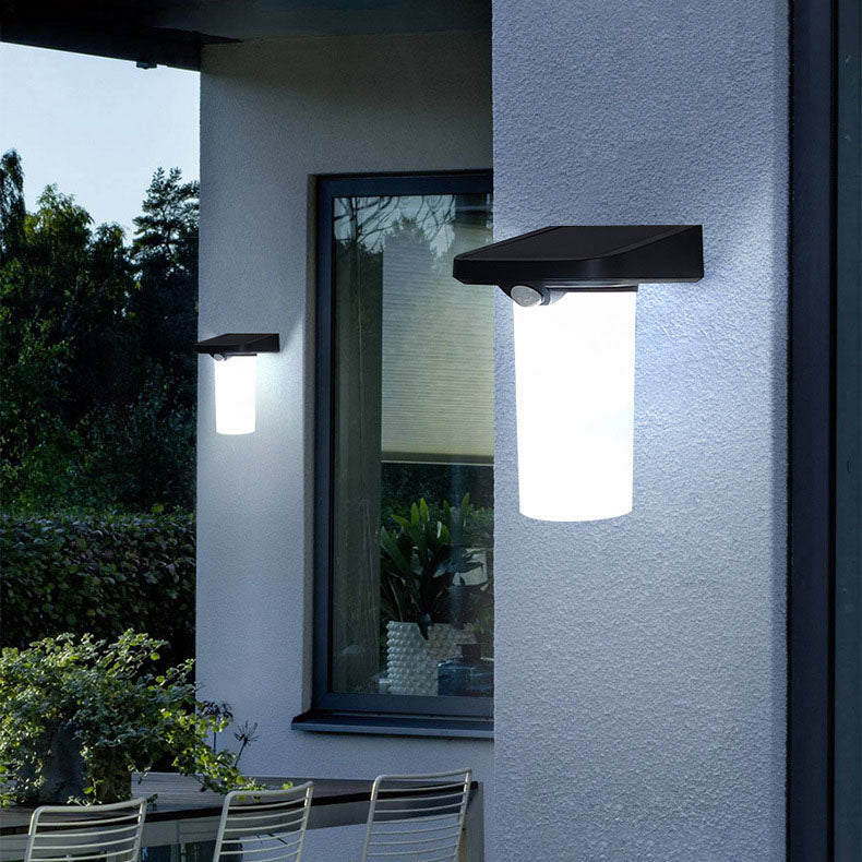 Applique murale extérieure à LED en forme de colonne ABS imperméable solaire de simplicité contemporaine pour jardin 