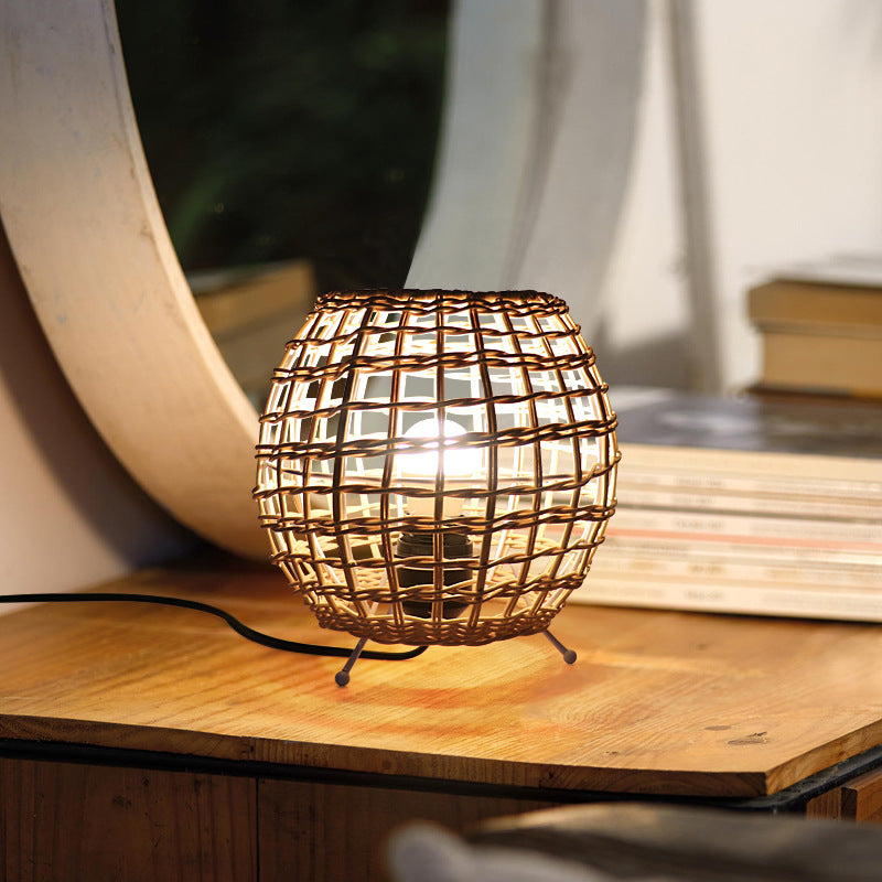 Traditional Farmhouse Metal Weaving Cane Ball 1-Light Table Lamp For Bedroom