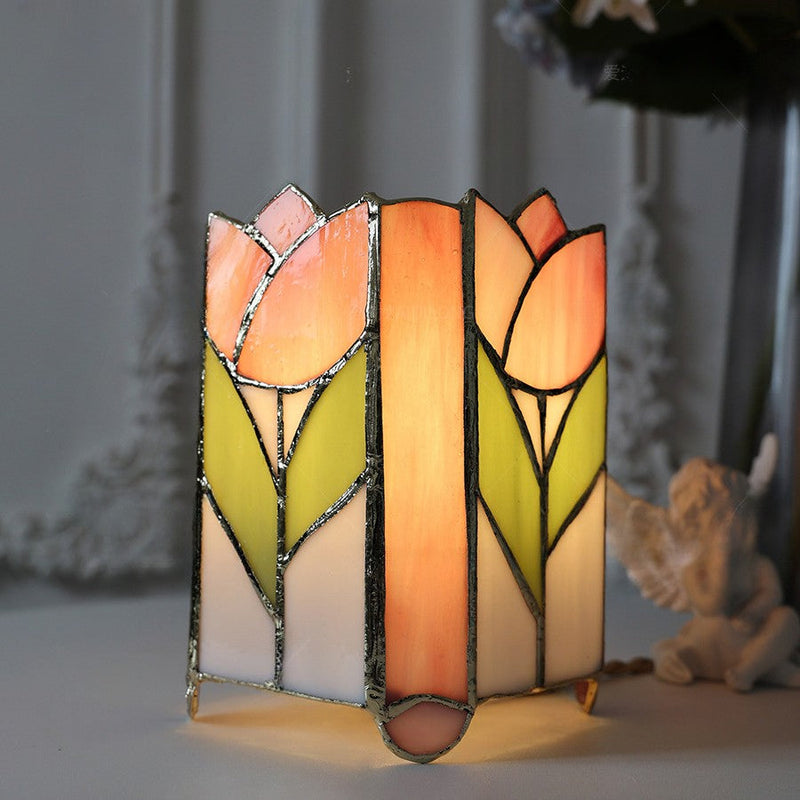 Traditional Tiffany Square Glass 1-Light Table Lamp For Bedroom