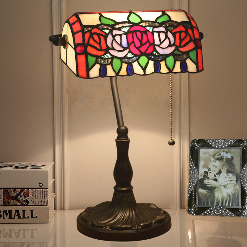 Traditional Tiffany Rectangle Rose Zinc Alloy Stained Glass 1-Light Table Lamp For Living Room