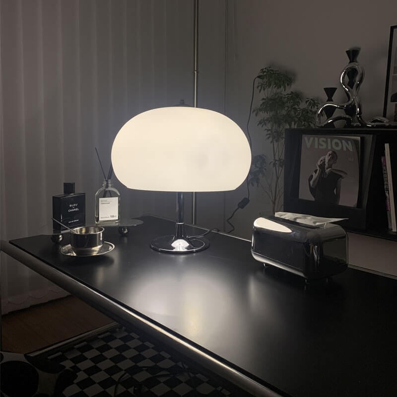 Modern Minimalist Oval Mushroom Iron Glass 3-Light Table Lamp