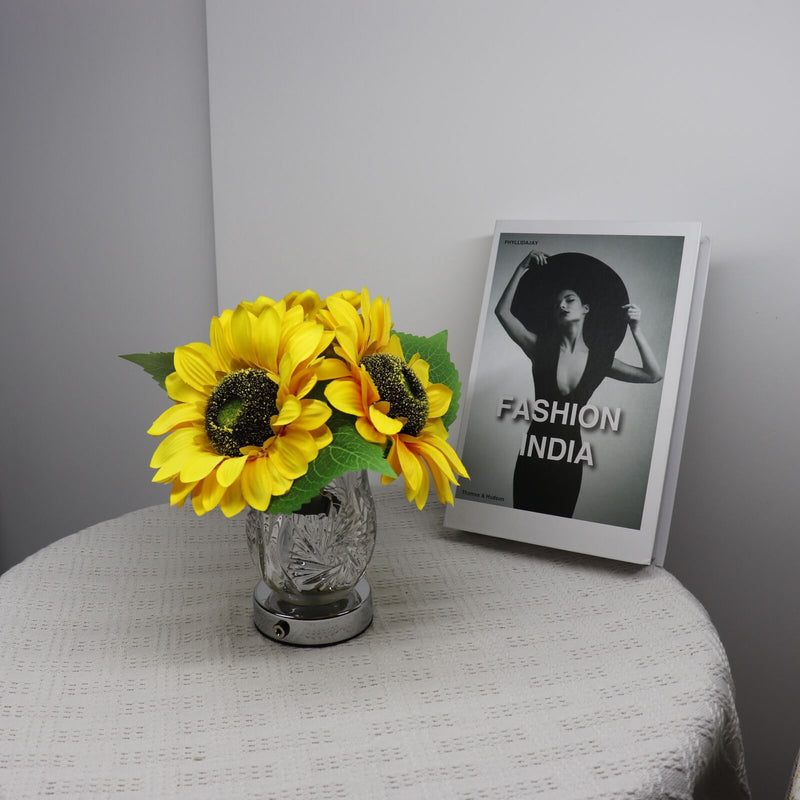 Modern Creative Sunflower Glass Vase LED USB Table Lamp