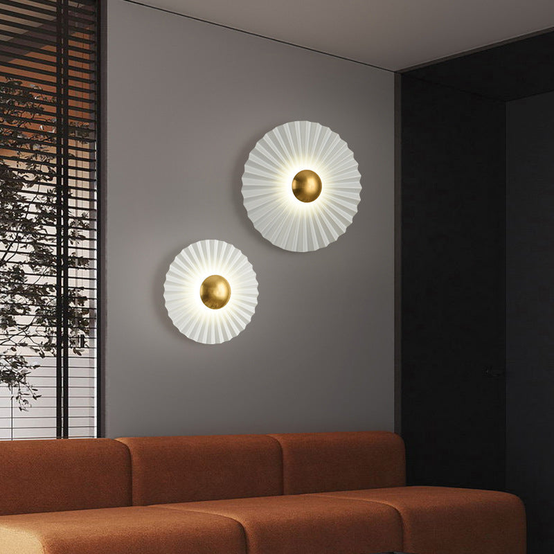 Contemporary Creative Round Scallop Hardware LED Wall Sconce Lamp For Living Room