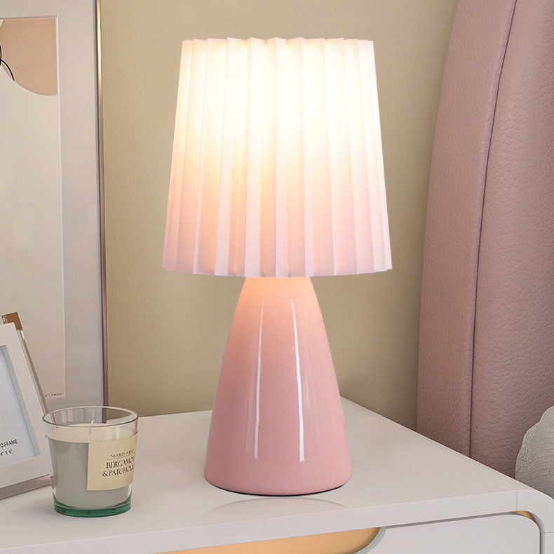 Contemporary Simplicity Fabric Pleated Ceramic Base 1-Light Table Lamp For Living Room