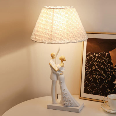 French Romantic Resin Hugging Couple Balloon Decor LED USB Table Lamp