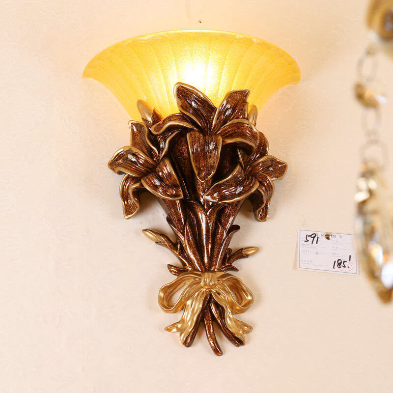 European Minimalist Round Glass Resin Bouquet Lamp Arm 1-Light Wall Sconce Lamp