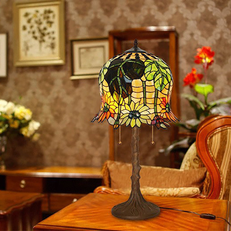 Traditional Tiffany Pod-like Sunflower Pattern Iron Glass 2-Light Table Lamp For Bedroom