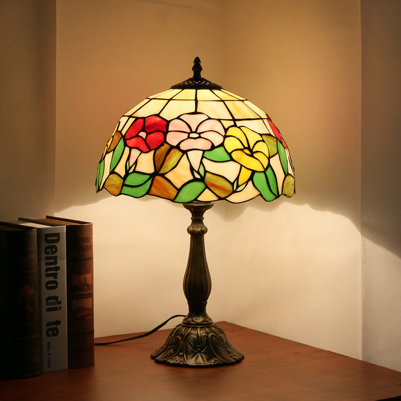 Traditional Tiffany Morning Glory Stained Glass Round 1-Light Table Lamp For Bedroom