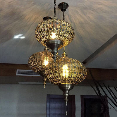 Traditional Colonial Lantern Iron 1-Light Pendant Light For Living Room