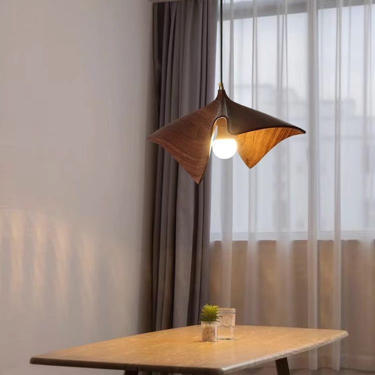 Traditional Japanese Resin Irregular Leaf Shape 1-Light Pendant Light For Living Room