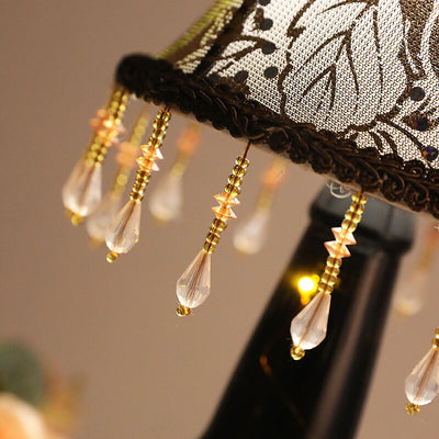 Lampe de table de décoration LED de bouteille de vin en verre de cône de tissu créatif européen 