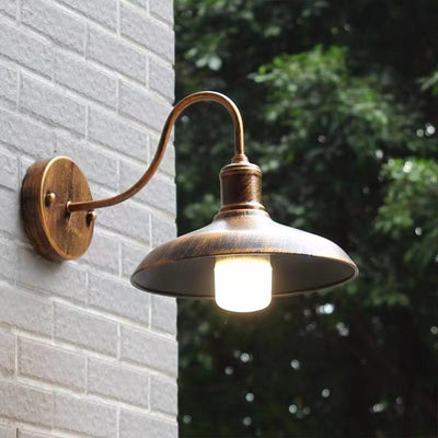 Contemporary Industrial Curved Pole Round Pot Lid Iron 1-Light Wall Sconce Lamp For Outdoor Patio