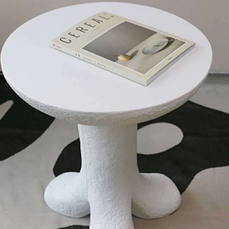 Modern Art Deco Sausage Legs Round Tabletop Magnesium Oxide Side Table 3-Leg For Living Room