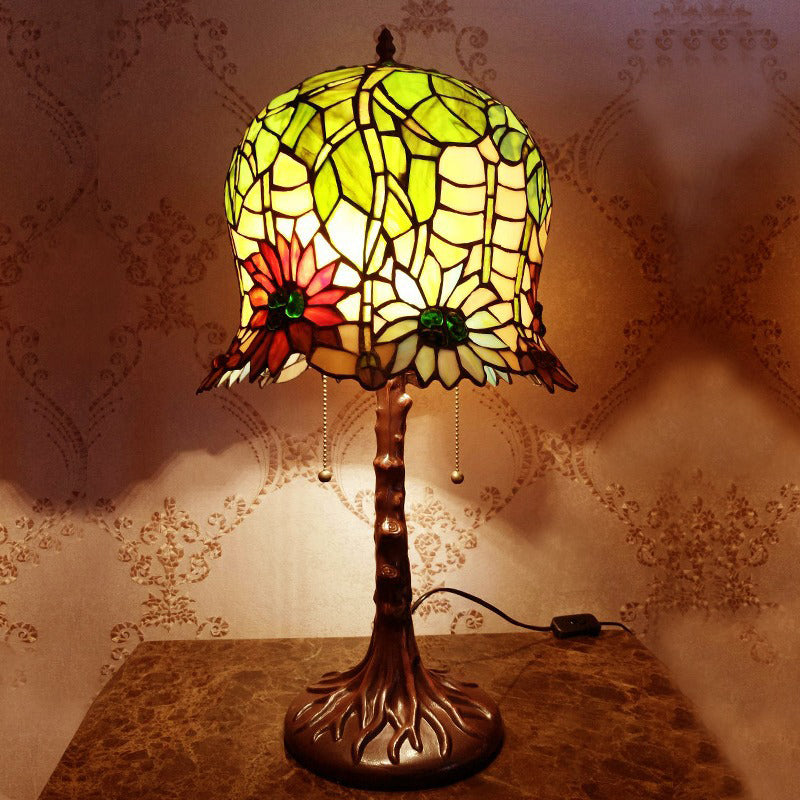 Traditional Tiffany Pod-like Sunflower Pattern Iron Glass 2-Light Table Lamp For Bedroom