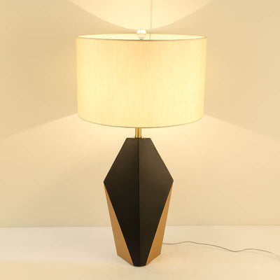 Modern Minimalist Quadrilateral Iron Fabric 1-Light Table Lamp