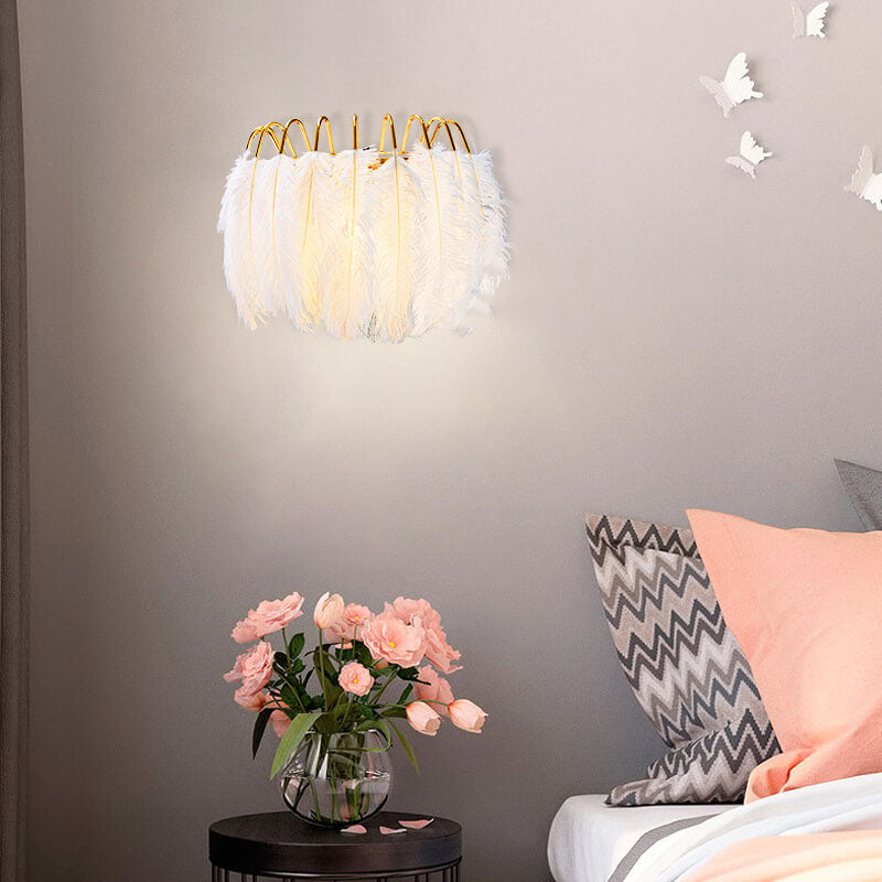 Modern Romantic Curved Feather 1-Light Wall Sconce Lamp