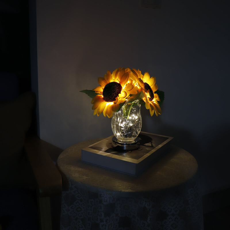 Modern Creative Sunflower Glass Vase LED USB Table Lamp