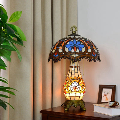 Traditional Tiffany Floral Peach Heart Design Stained Glass 2-Light Table Lamp For Living Room