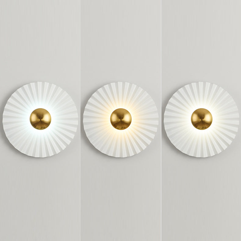 Contemporary Creative Round Scallop Hardware LED Wall Sconce Lamp For Living Room