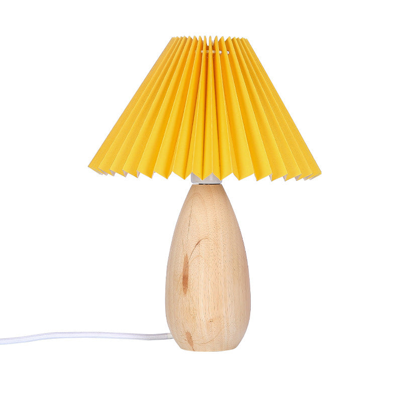 Zeitgenössische Retro Plissee Stoff Massivholz Basis 1-Licht Tischlampe für Schlafzimmer 