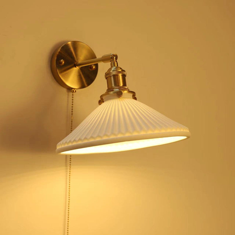 Contemporary Nordic Simplicity Brass Round 1-Light Vanity Light Wall Sconce Lamp For Bedroom