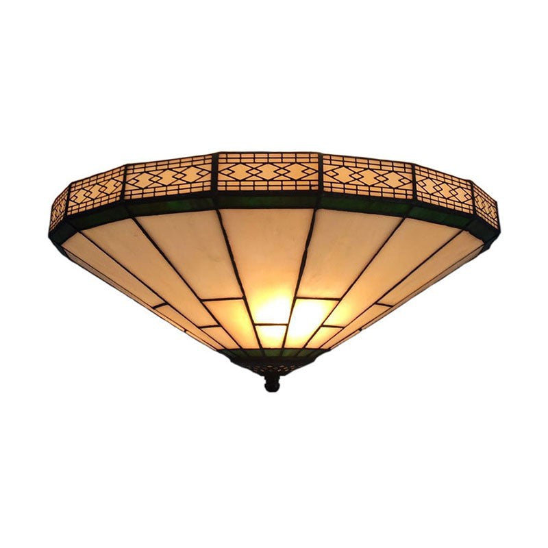 Traditional Tiffany Conical Diamond Glass 3-Light Flush Mount Ceiling Light For Living Room