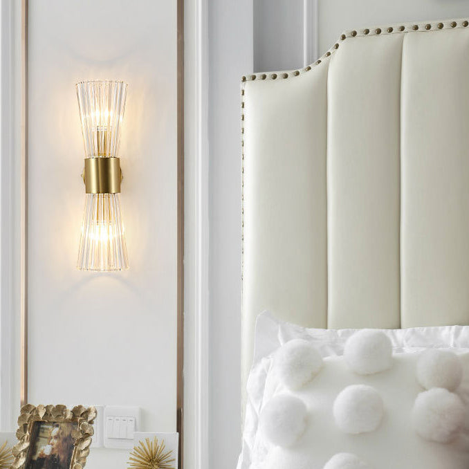 Contemporary Luxury Ribbed Crystal Up And Down Luminous 2-Light Wall Sconce Lamp For Bedroom