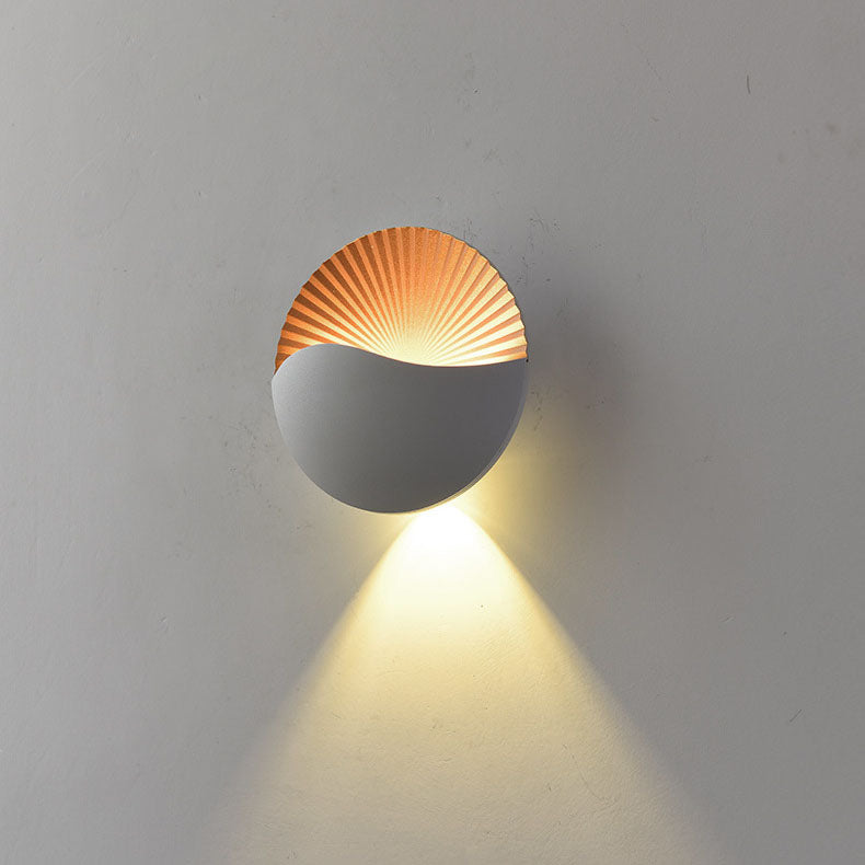 Modern Minimalist Waterproof Round Shell Aluminum LED Outdoor Wall Sconce Lamp For Garden