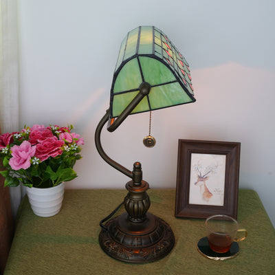 Traditional Tiffany Green Leaf Red Spot Trapezoidal Iron Resin Glass 1-Light Zipper Table Lamp For Bedside