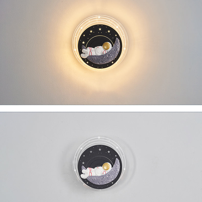 Contemporary Creative Starry Sky Moon Resin Astronaut Round LED Wall Sconce Lamp For Living Room