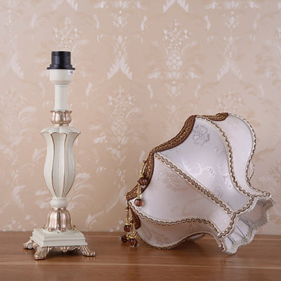 Traditional European Court Top Resin Fabric 1-Light Table Lamp For Bedroom