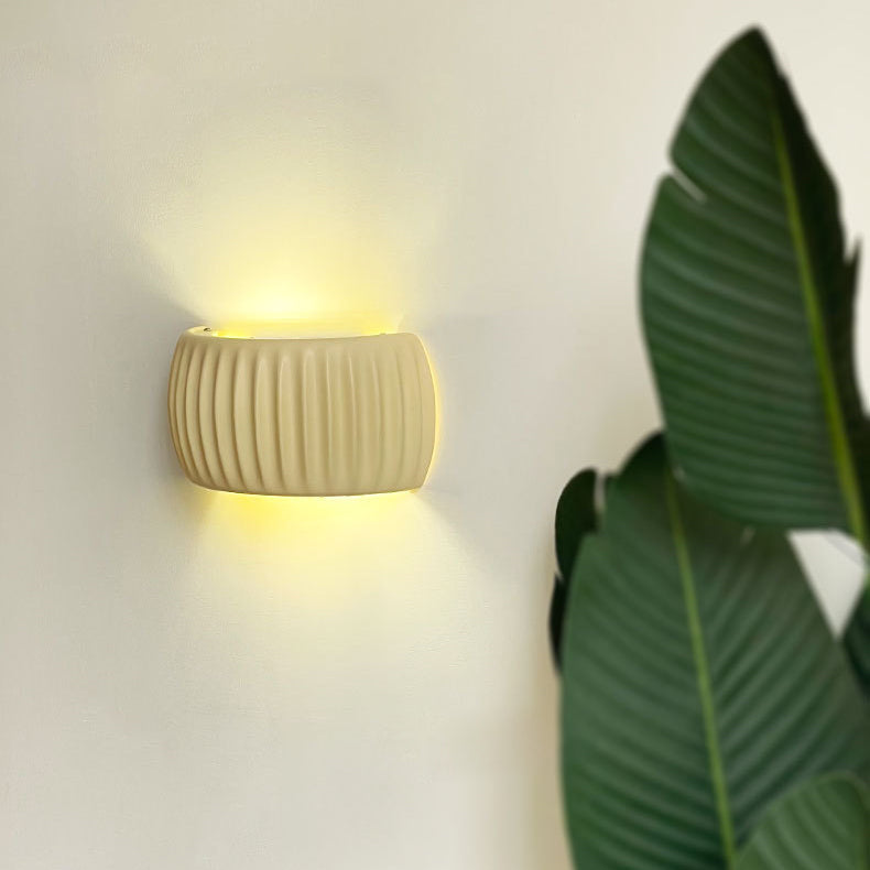 Contemporary Nordic Cream Ribbed Resin Semi-circular Shade 2-Light Wall Sconce Lamp For Bedroom