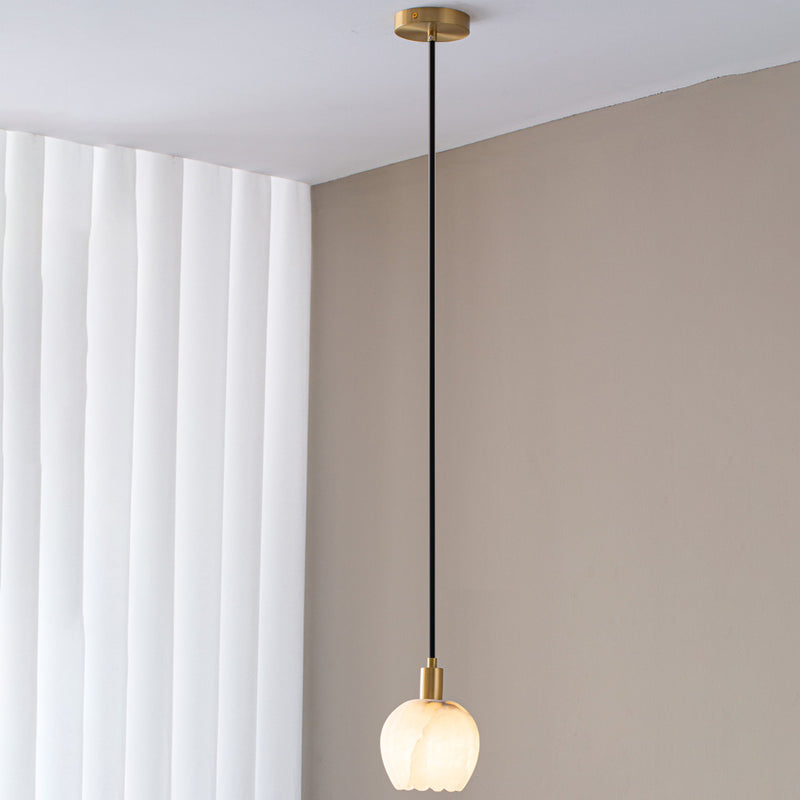 Lampe suspendue moderne et minimaliste à 1 lumière en marbre et cuivre pour le salon 