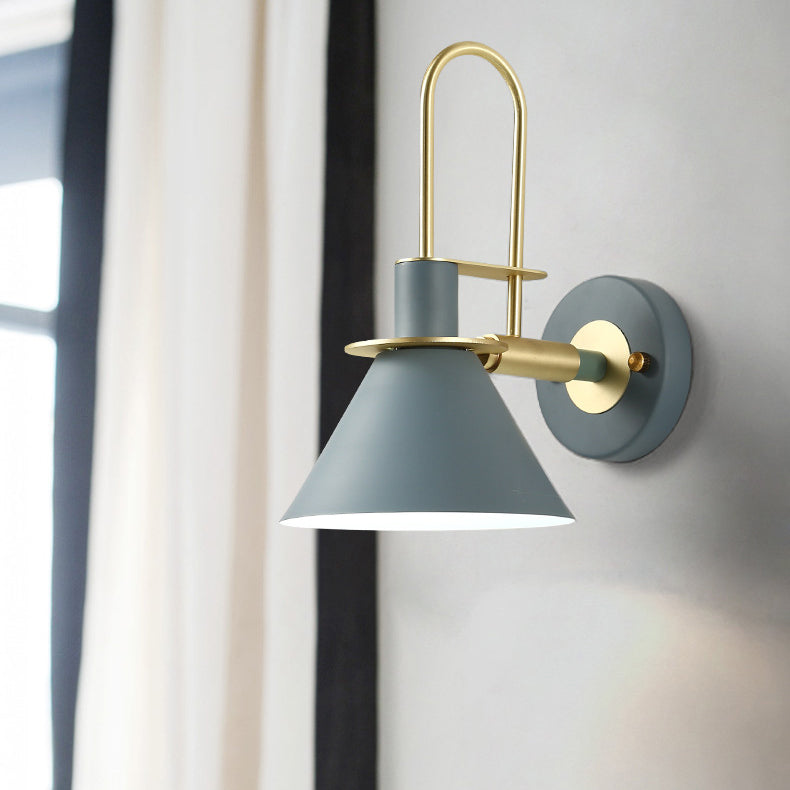 Modern Minimalist Horn Iron 1-Light Wall Sconce Lamp For Living Room