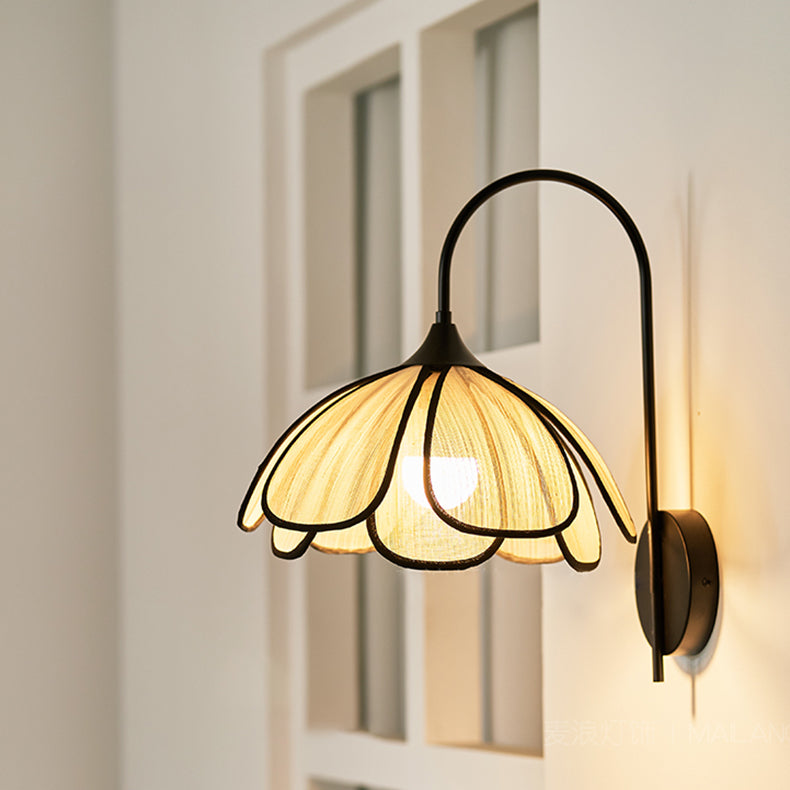 Traditional Japanese Flower Petal Shaped Iron Plant Fiber 1-Light Wall Sconce Lamp For Bedroom