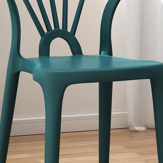 Contemporary Scandinavian Arc Plastic Stackable Dining Chair Backrest For Dining Room