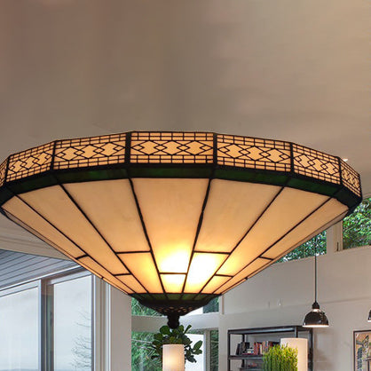 Traditional Tiffany Conical Diamond Glass 3-Light Flush Mount Ceiling Light For Living Room