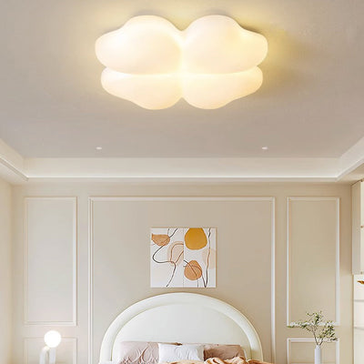 Contemporary Simplicity Iron PE Four-Leaf Clover LED Flush Mount Ceiling Light For Living Room