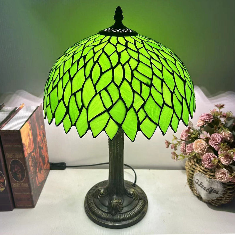 Traditional Tiffany Dome Flower Iron Glass 1-Light Table Lamp For Living Room