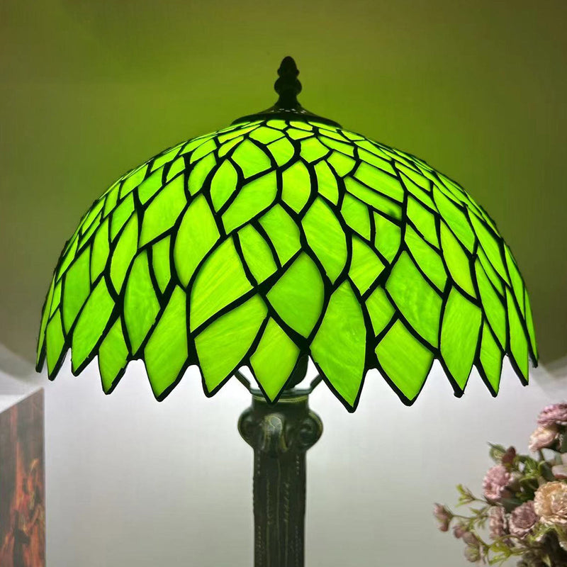 Traditional Tiffany Dome Flower Iron Glass 1-Light Table Lamp For Living Room