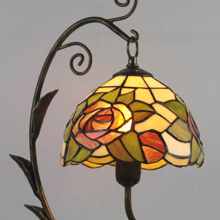 Traditional Tiffany Mouse Flower Resin Stained Glass 1-Light Table Lamp For Bedroom