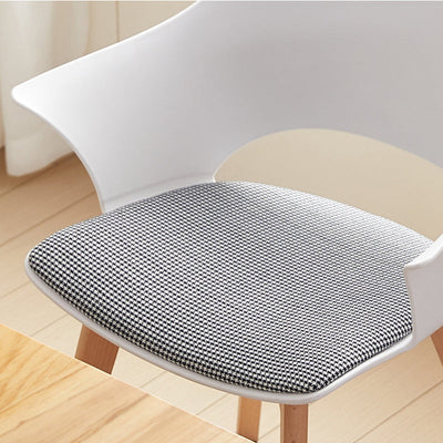 Contemporary Nordic Curved Plastic Wood Legs Dining Chair Backrest Armrest For Dining Room