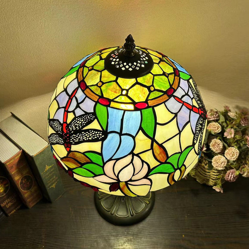 Traditional Tiffany Round Dome Flower Alloy Stained Glass 1-Light Table Lamp For Living Room