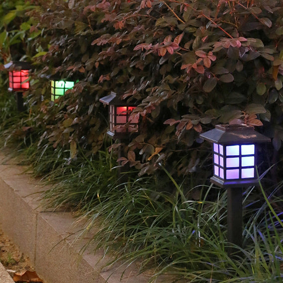 Traditional Rustic Waterproof Solar House ABS LED Outdoor Landscape Light For Garden