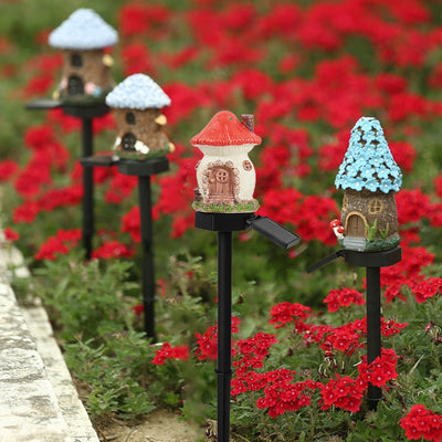 Modern Art Deco Waterproof Solar Plastic Resin Eagle Panda Squirrel House Simulated Animal LED Outdoor Light For Garden