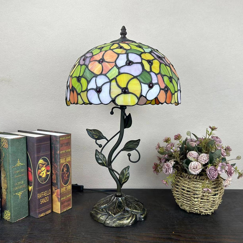 Traditional Tiffany Dome Iron Glass 1-Light Table Lamp For Living Room